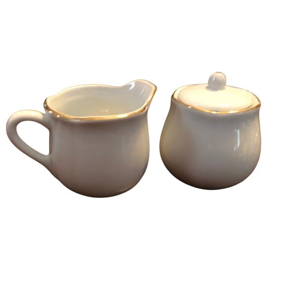 Vintage Beatrice Potter small sugar and creamer Porcelain - Picture 5 of 6